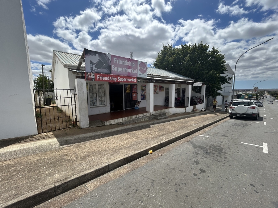 2 Bedroom Property for Sale in Bredasdorp Western Cape